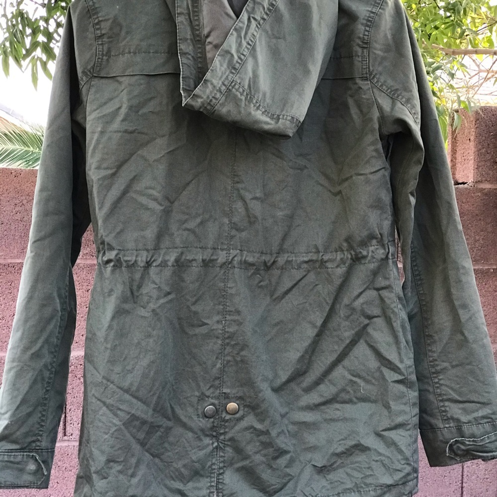 jacket - Picture 2 of 2